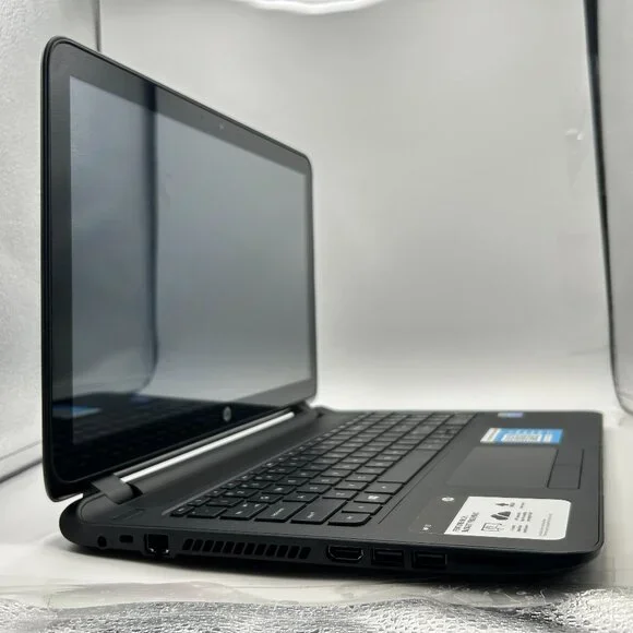 HP 15 Touchscreen Notebook | Celeron N2940 | 4GB RAM | 500GB HDD | Windows 11 - Picture 3 of 8